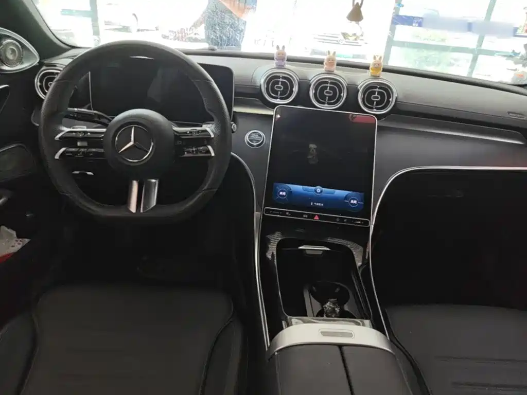 Mercedes-Benz C-Class — миниатюра 10