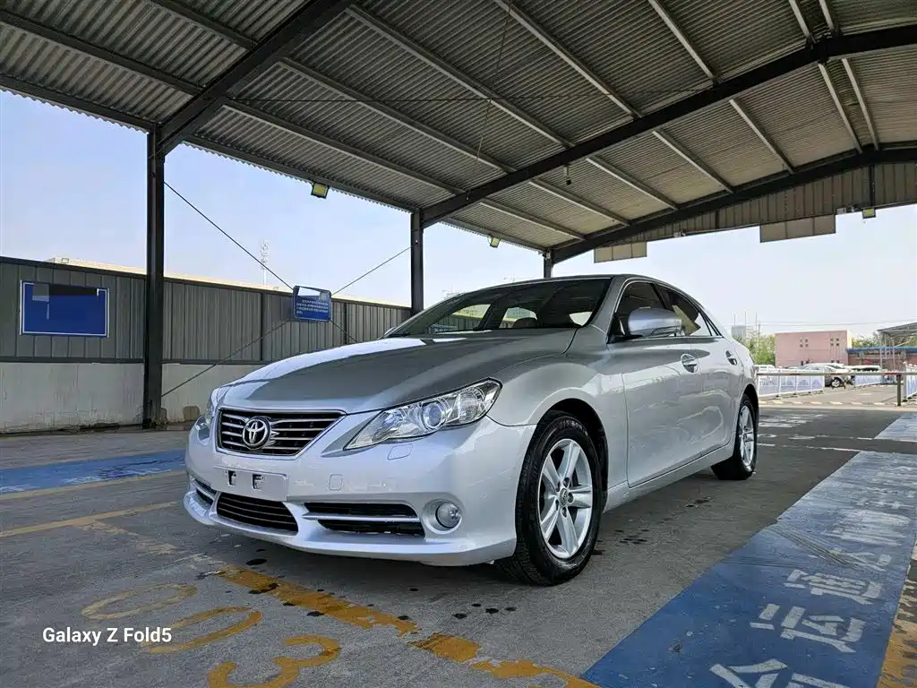 Toyota Reiz 2012