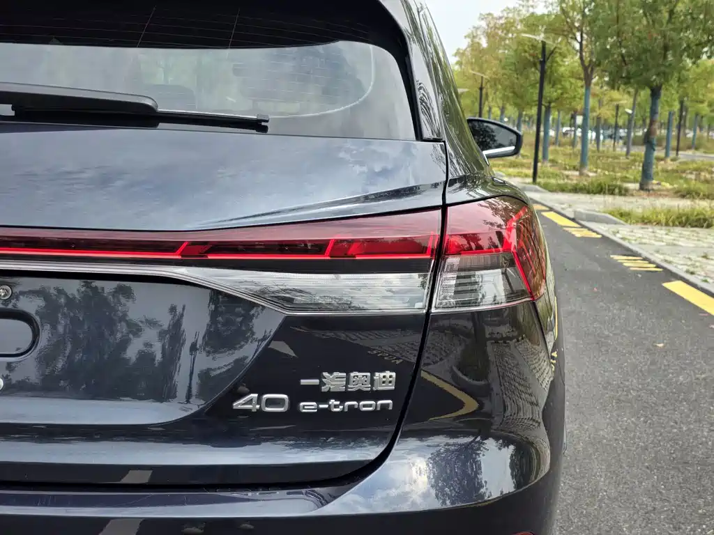 Audi Q4 e-tron — миниатюра 23