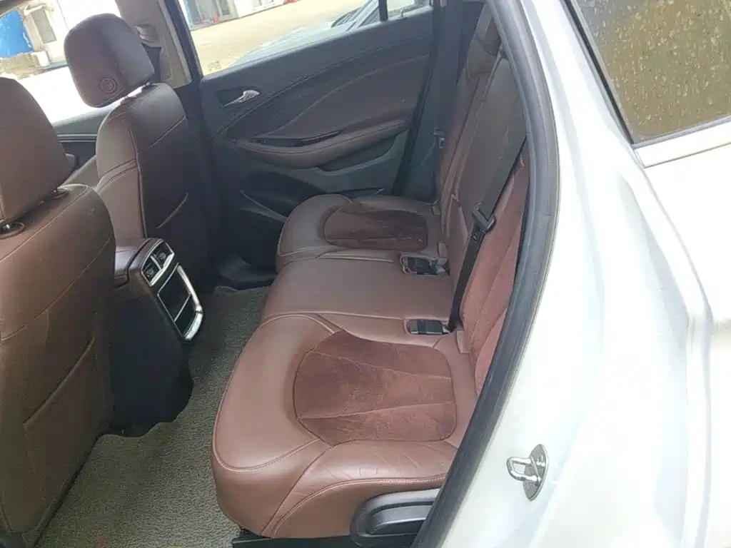 Buick Envision Plus — миниатюра 17
