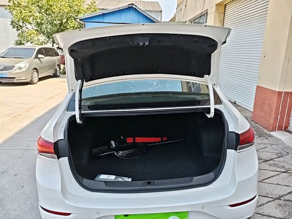 Buick Excelle — миниатюра 19