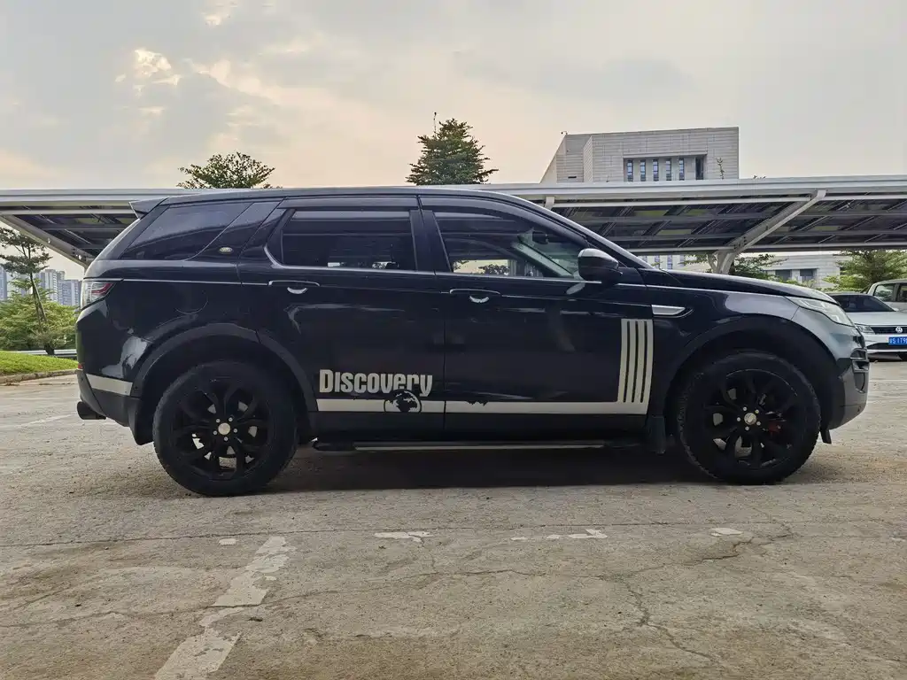Land Rover Discovery Sport — миниатюра 4