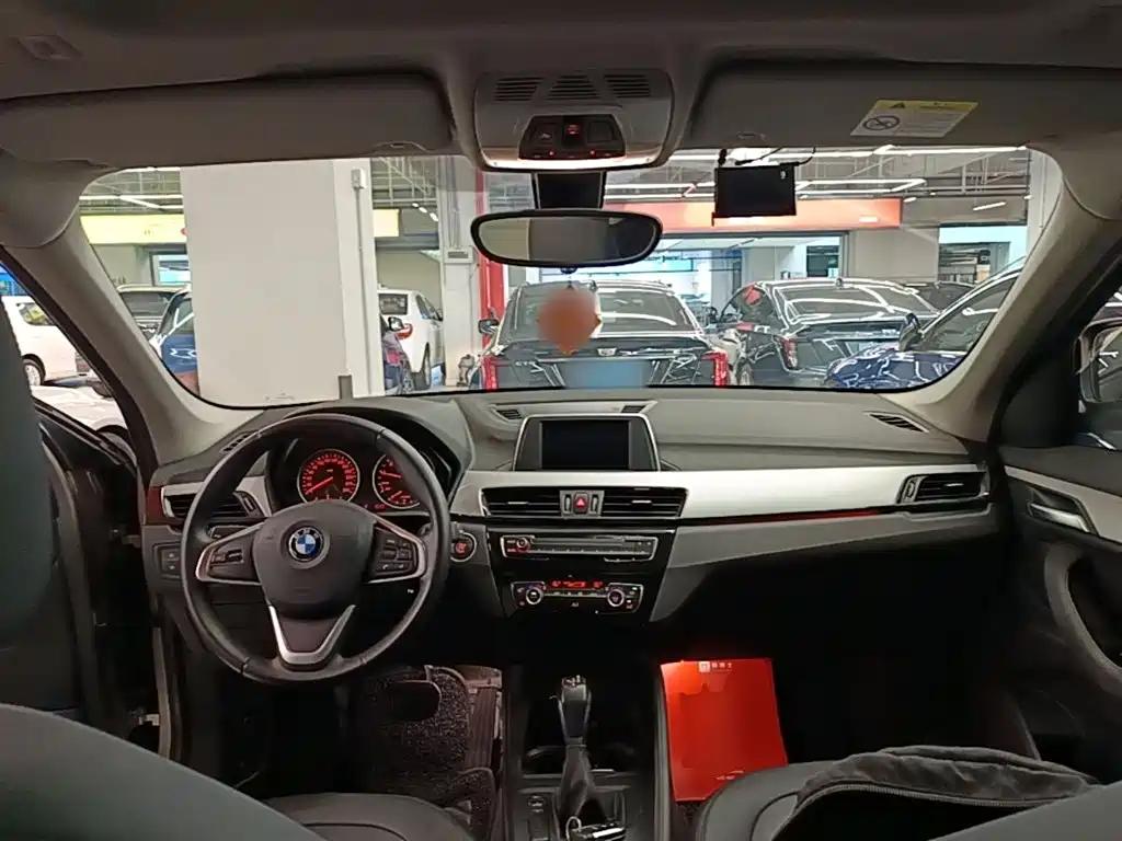 BMW X1 — миниатюра 10