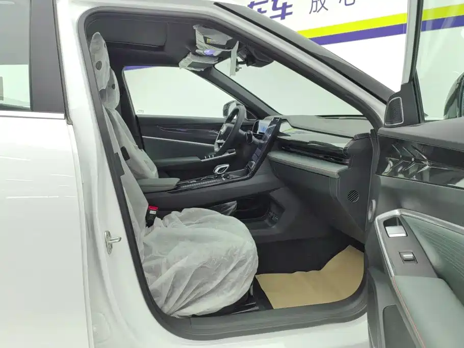 Geely Boyue — миниатюра 8