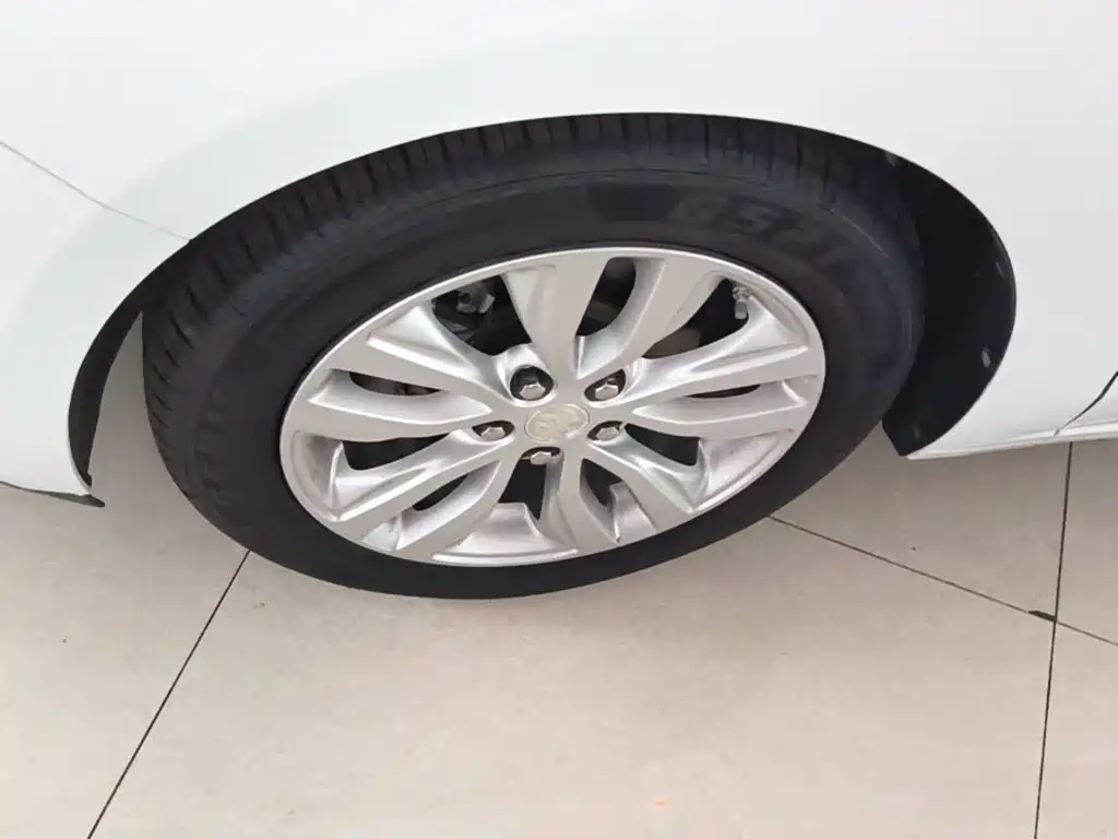 Buick Excelle — миниатюра 23