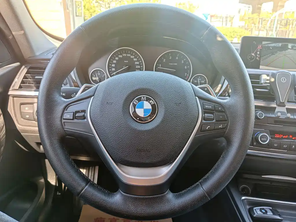 BMW 3 Series — миниатюра 19