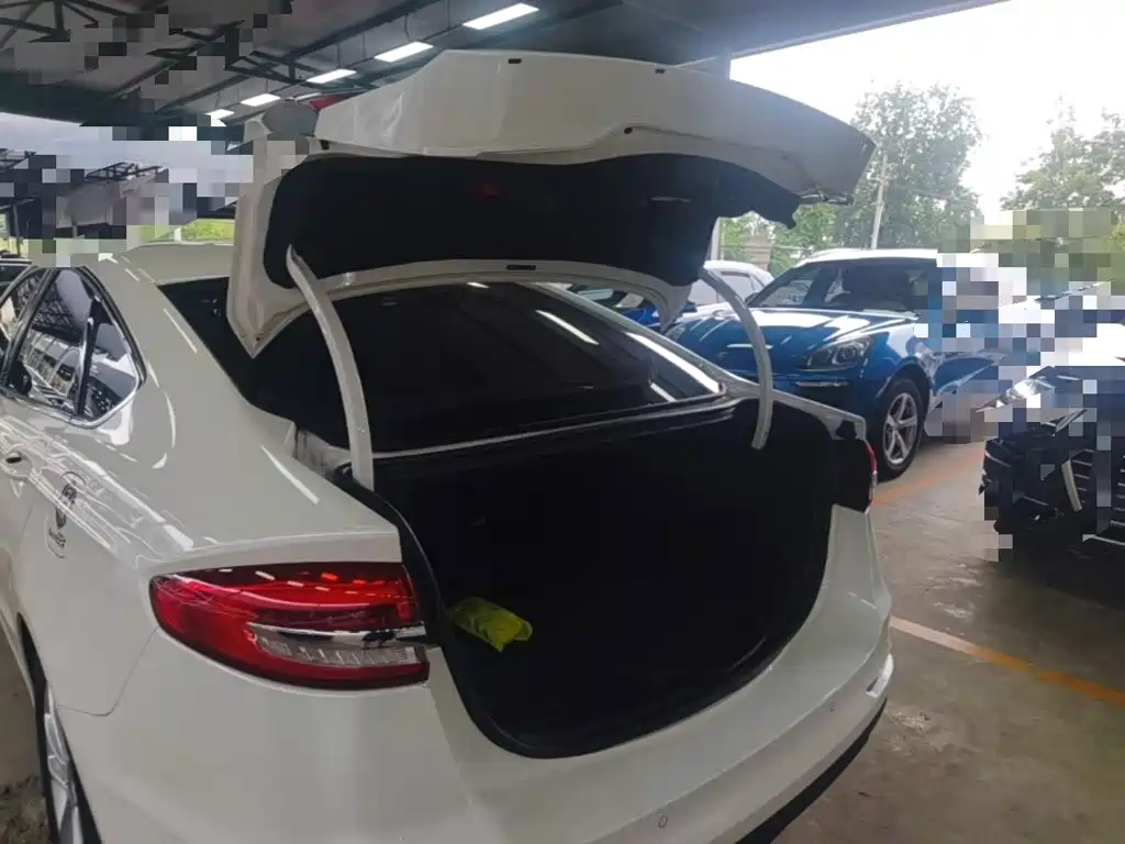 Ford Mondeo — миниатюра 19