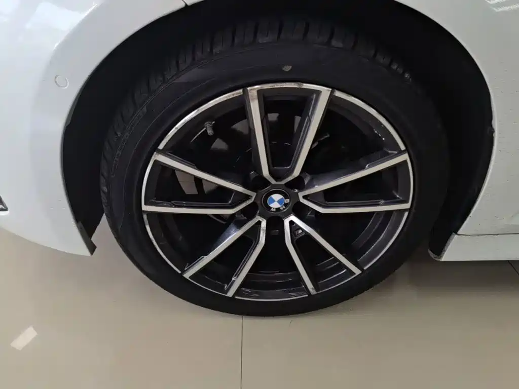 BMW 3 Series — миниатюра 23