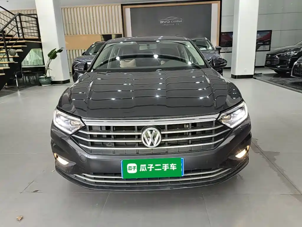 Volkswagen Sagitar — миниатюра 3