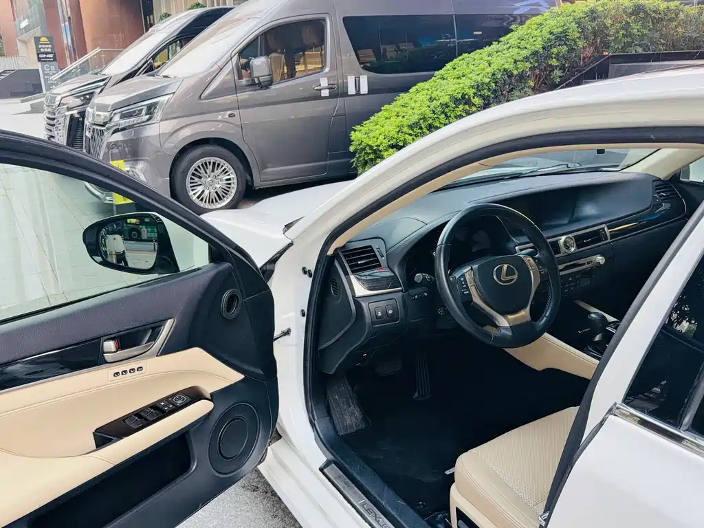 Lexus GS — миниатюра 7