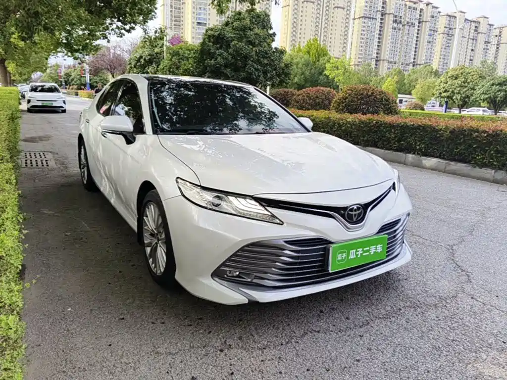 Toyota Camry — миниатюра 4