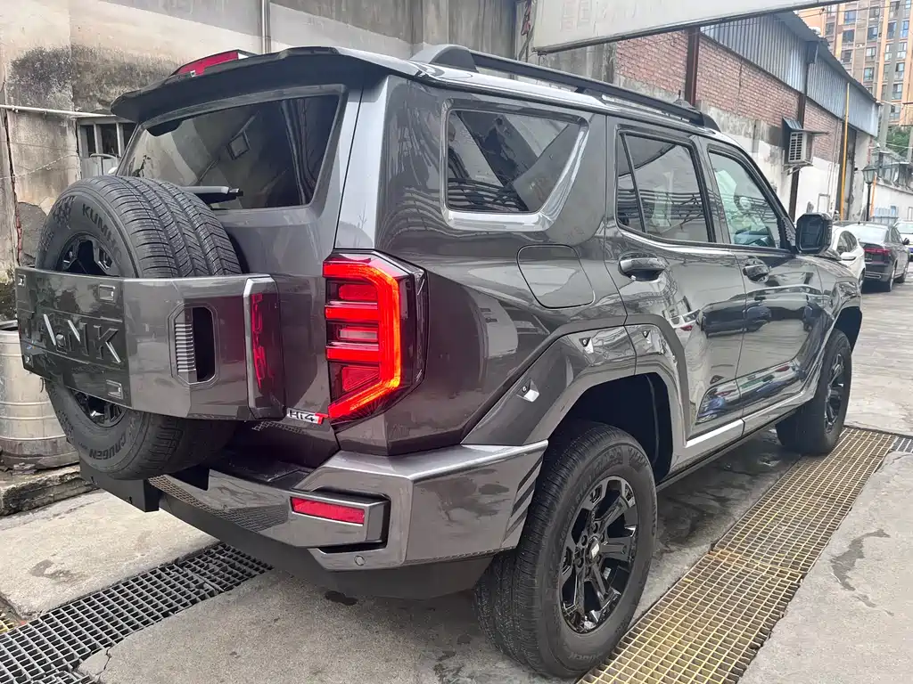 TANK TANK 400 NEW ENERGY