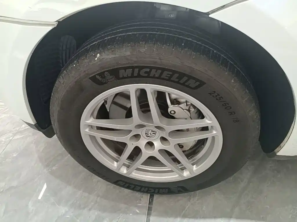 Porsche Macan — миниатюра 23