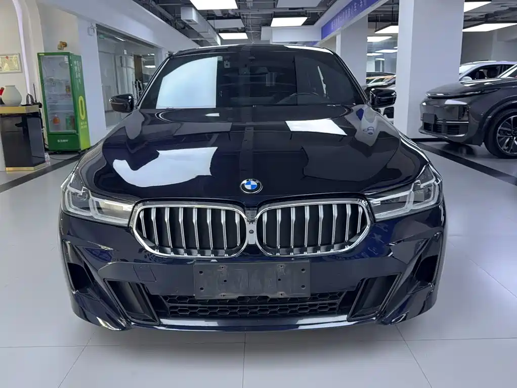 BMW 6 Series GT — миниатюра 6