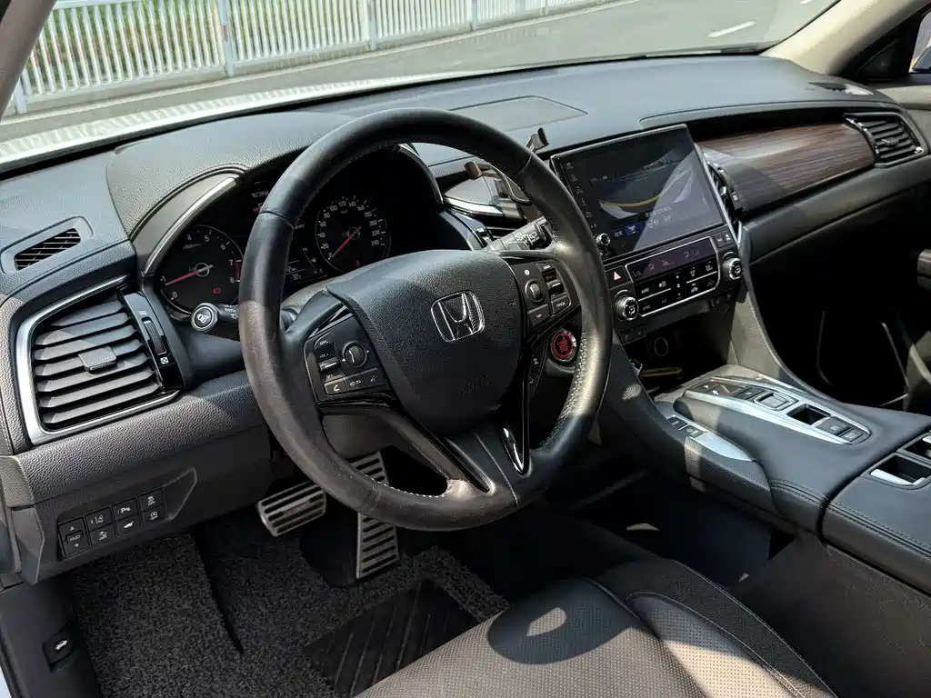 Honda Avancier — миниатюра 5