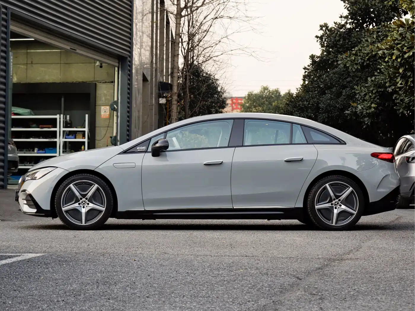 Mercedes-Benz EQE