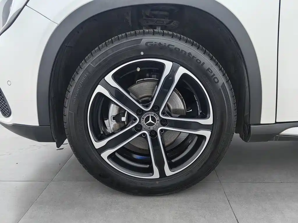 Mercedes-Benz GLA — миниатюра 17