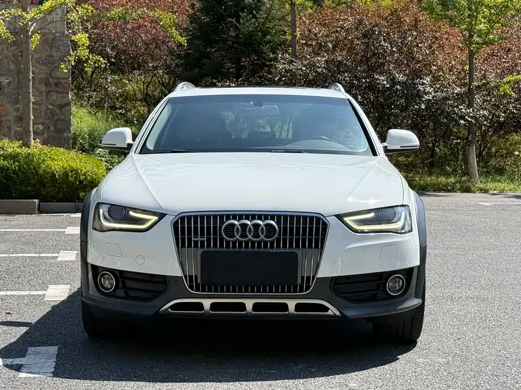 Audi A4 (Import) — миниатюра 2