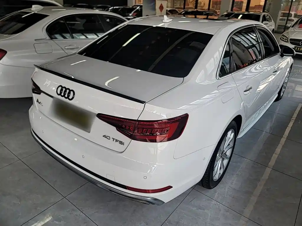 Audi A4L — миниатюра 7