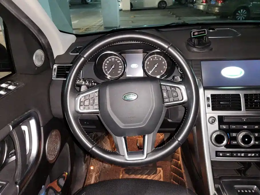 Land Rover Discovery Sport — миниатюра 15