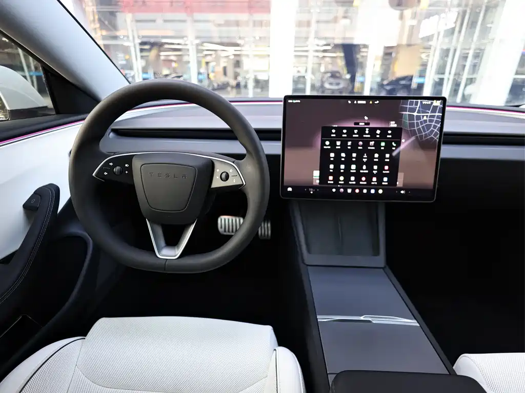 Tesla Model 3 — миниатюра 23