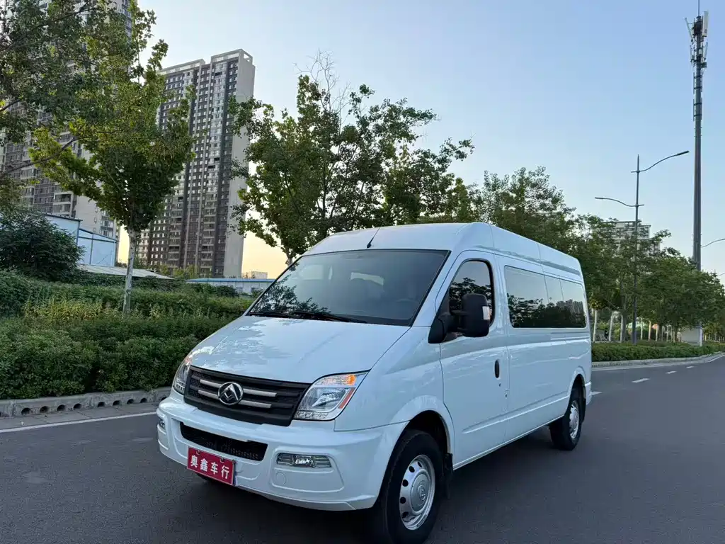 MAXUS V80