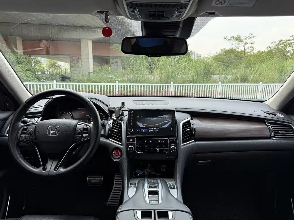 Honda Avancier — миниатюра 6