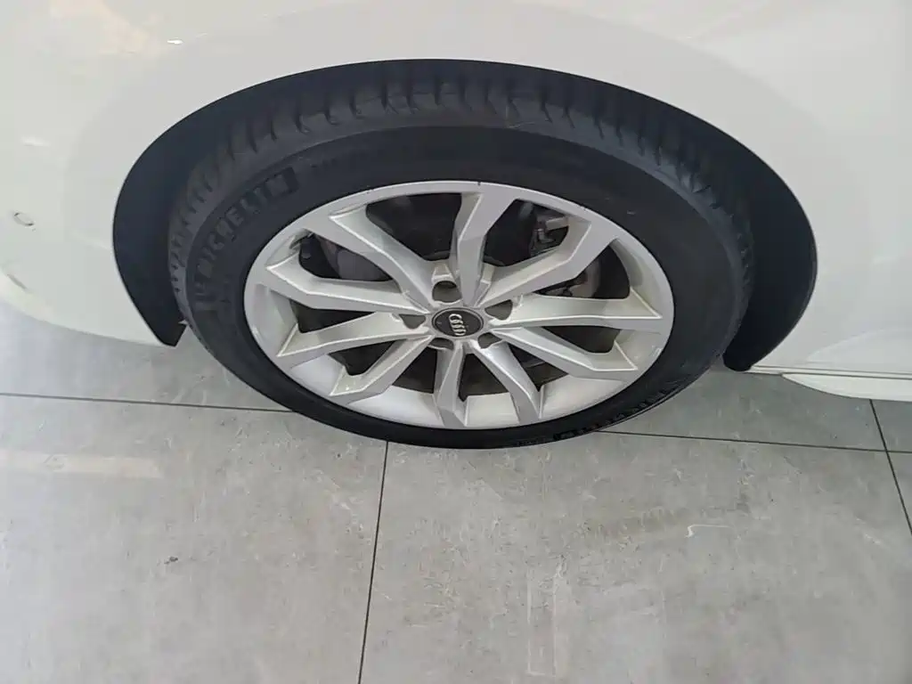 Audi A4L — миниатюра 23