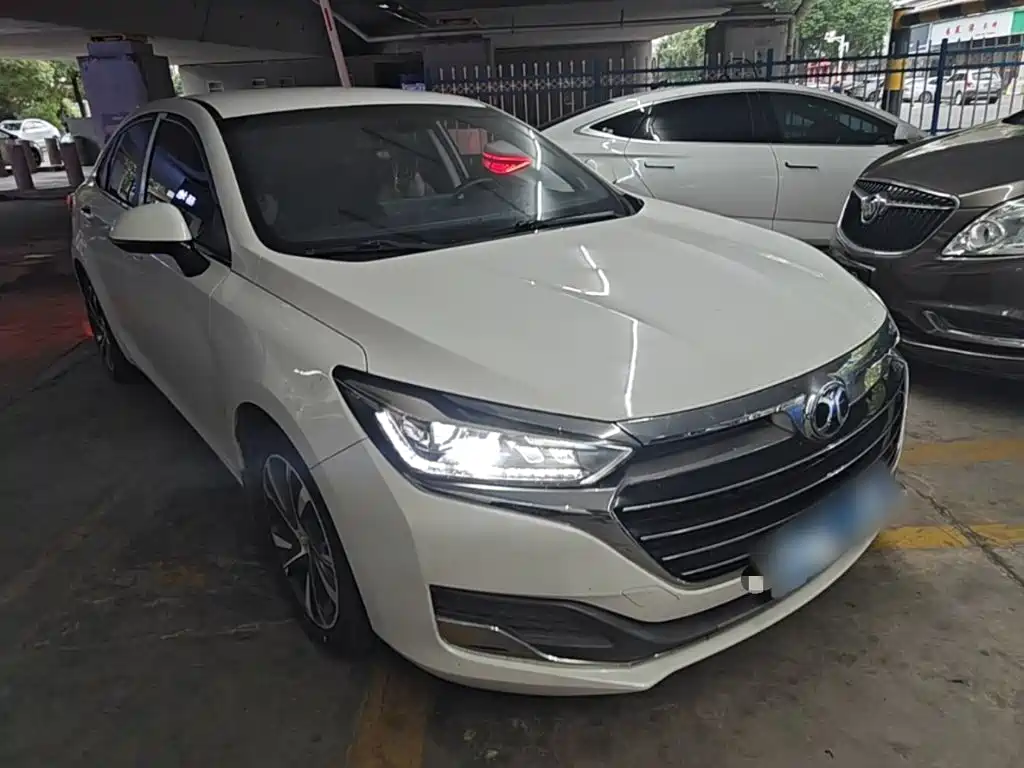 BAIC U7 — миниатюра 4