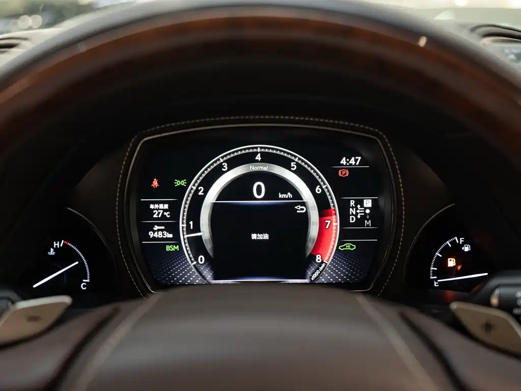 Lexus LS — миниатюра 25