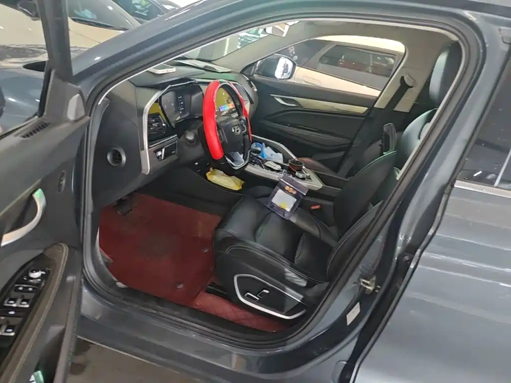 Geely Xingyue — миниатюра 15