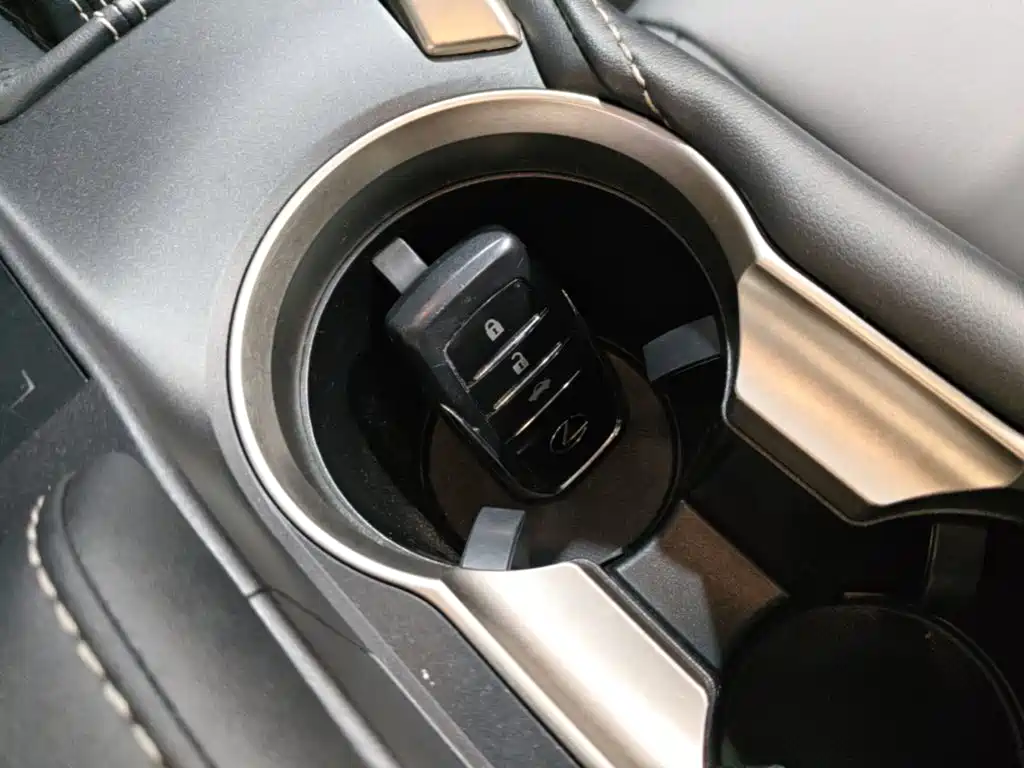 Lexus NX — миниатюра 17