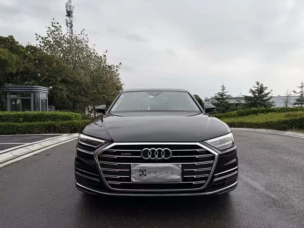 Audi A8 — миниатюра 2
