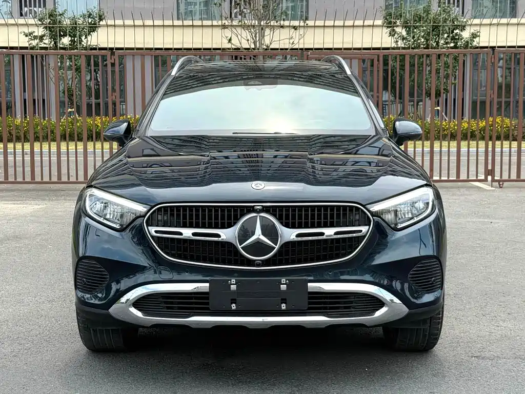 Mercedes-Benz GLC 2024 GLC 260 L 4MATIC 5 мест
