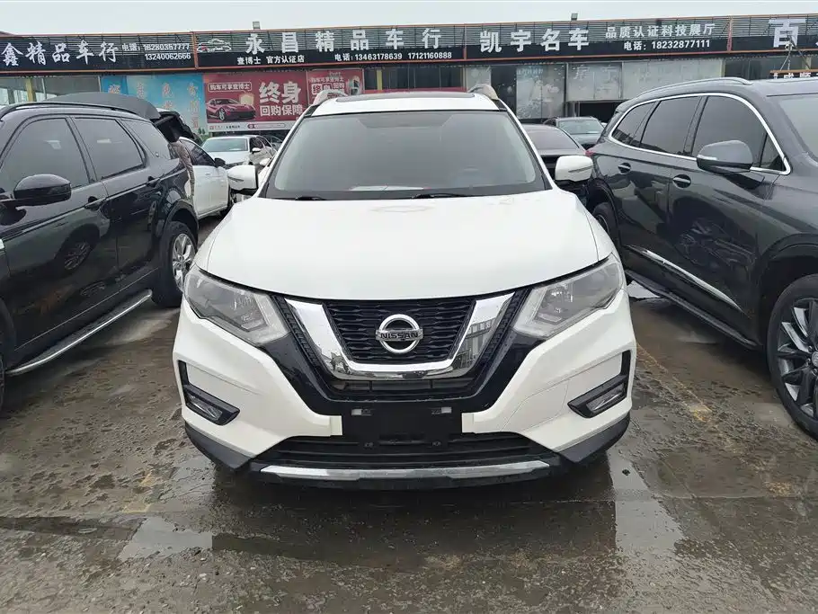 NISSAN QIJUN