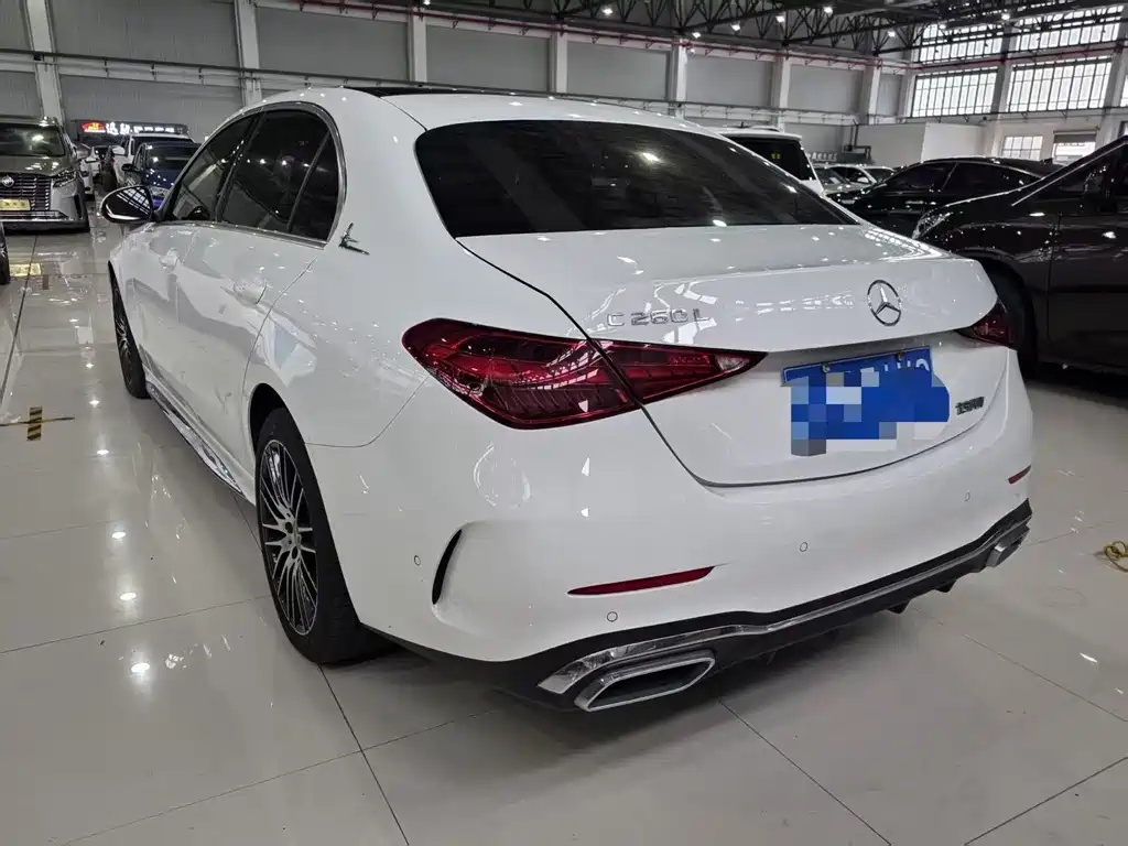 Mercedes-Benz C-Class — миниатюра 9
