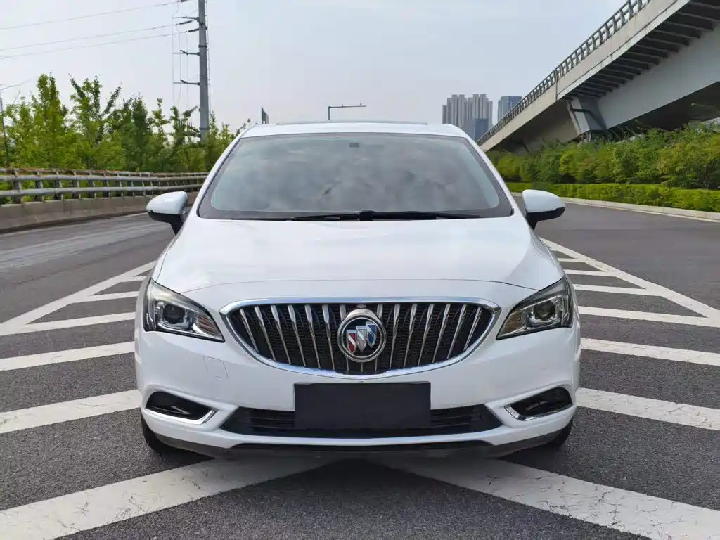 Buick Verano — миниатюра 20