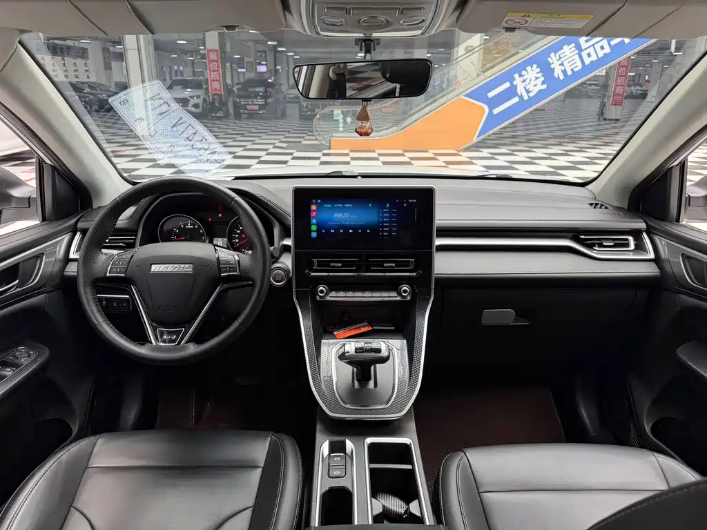Haval M6 — миниатюра 11