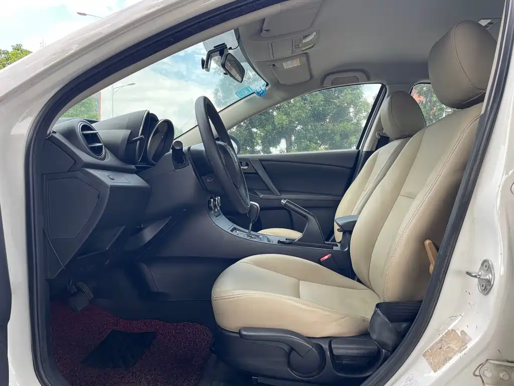 Mazda 3 Xingcheng Sedan 1.6L Auto Comfort Type, фото 7