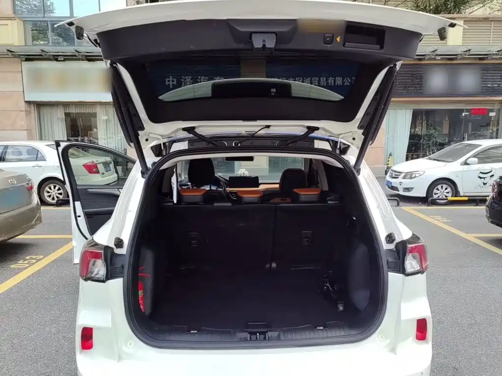 Ford Escape — миниатюра 19