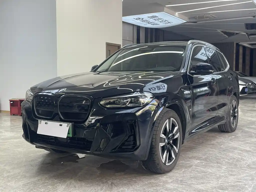 2022 BMW iX3 - zdjęcie 1 z 21