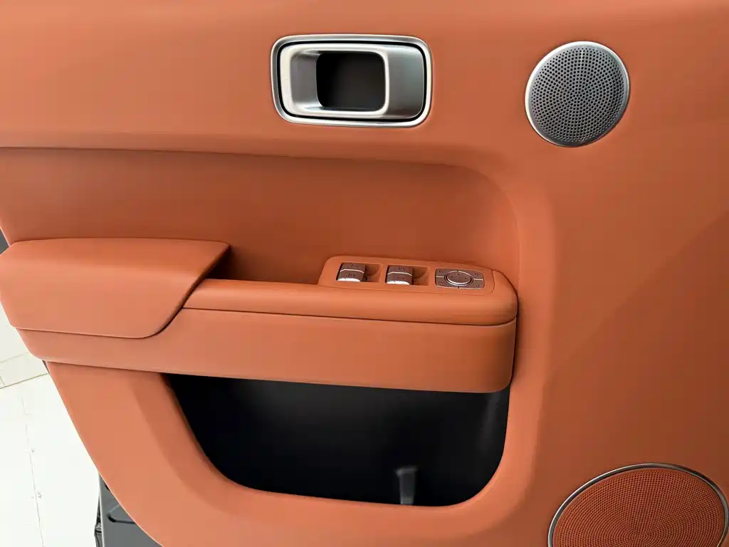 Li Auto Li L9 — миниатюра 16