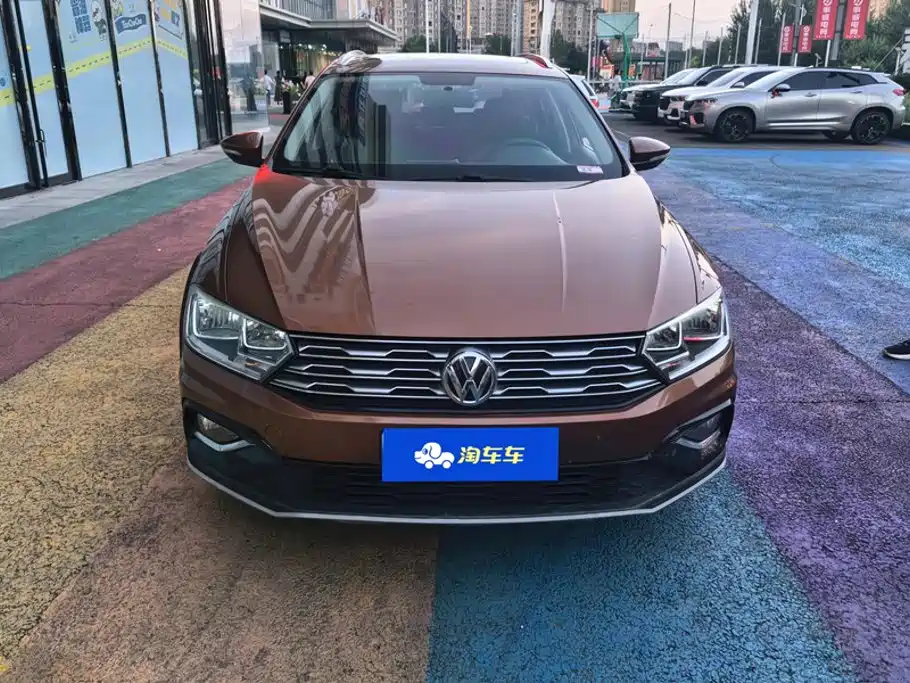 Volkswagen C-Trek 2017 230TSI DSG Comfort