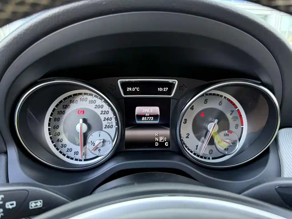 Mercedes-Benz GLA — миниатюра 4