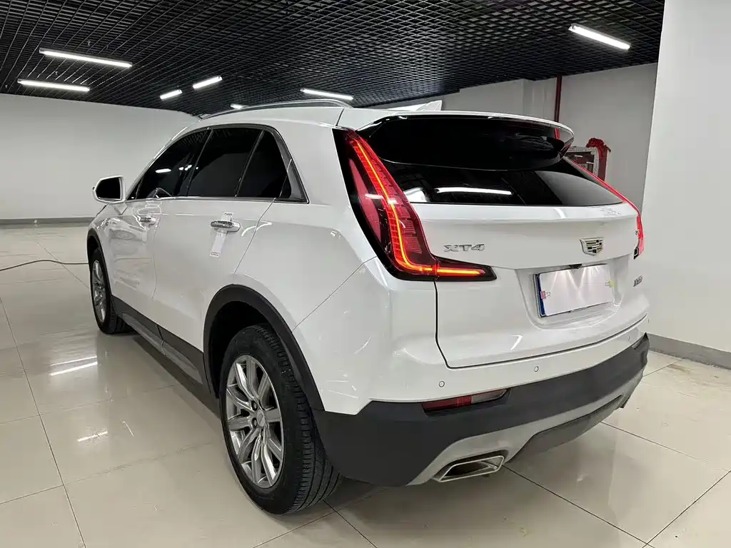 Cadillac XT4 28T 2WD Luxury Type, фото 8