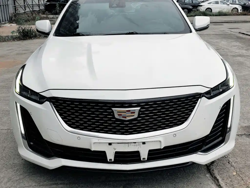 Cadillac CT5 — миниатюра 2