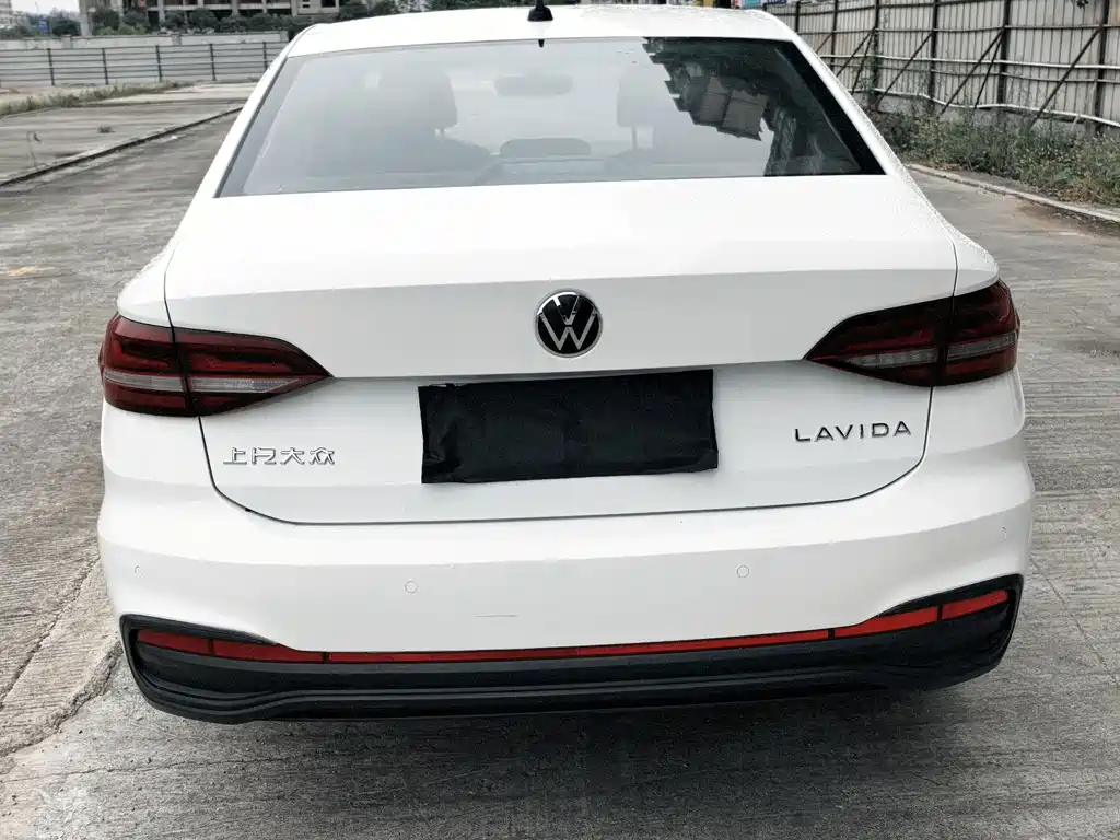 Volkswagen Lavida — миниатюра 4