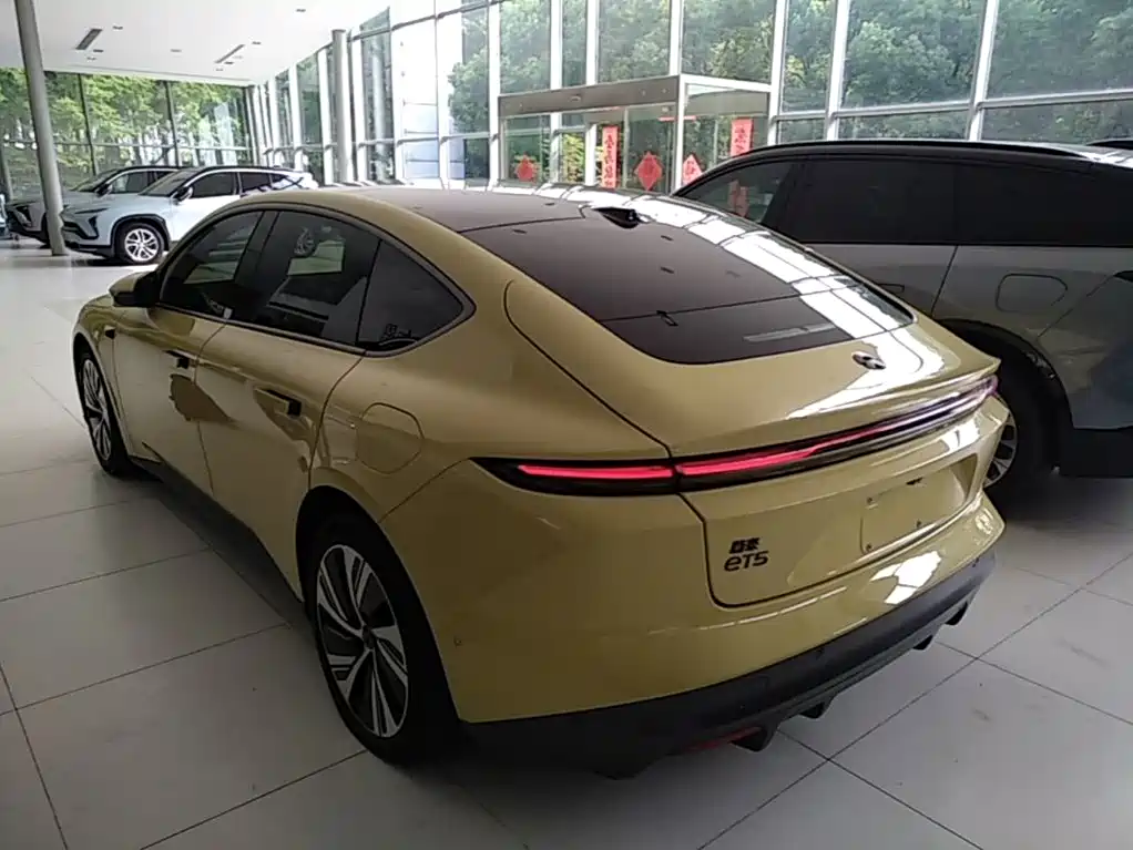 NIO ET5 — миниатюра 5