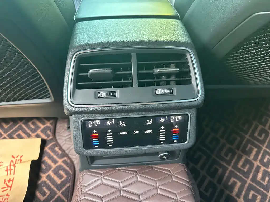 Audi A6L — миниатюра 10