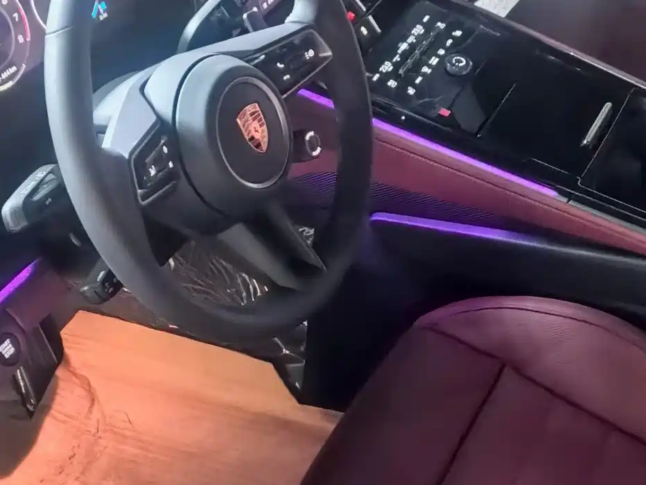 Porsche Panamera — миниатюра 2